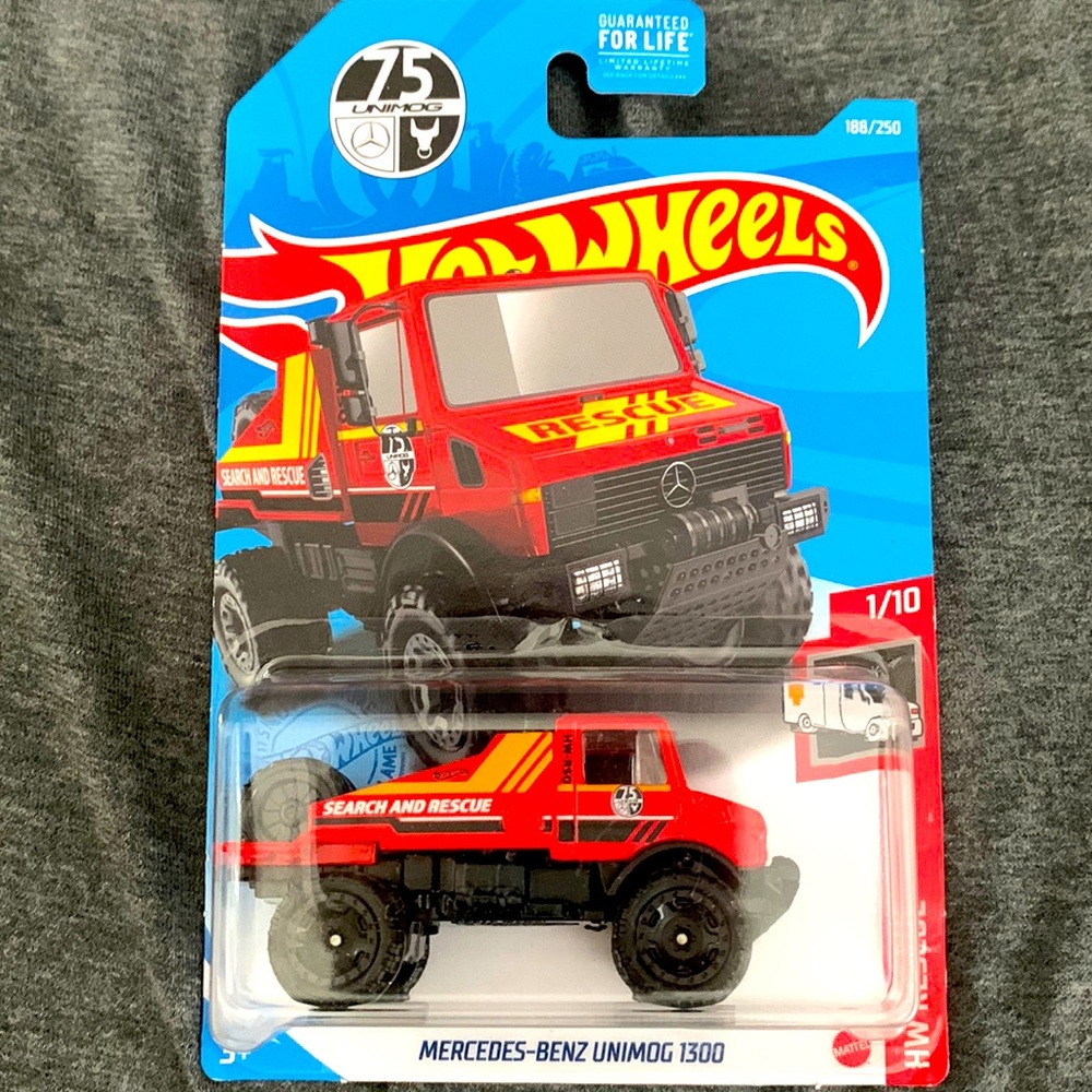 2021 Hot Wheels HW Rescue Mercedes-Benz Unimog 1300 collectible